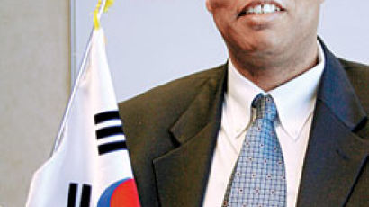 "한국 경제기적 비결 배우려 입사"