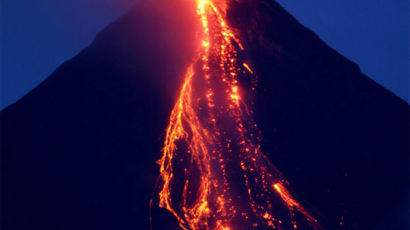 [사진] 용암 쏟아 내는 필리핀 마욘 화산
