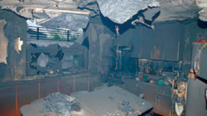 서울 잠실 고시텔에 불 8명 사망