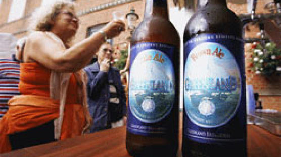 '북극 맥주' 맛은 … 그린란드 만년설 녹여 500cc 한 병에 6000원