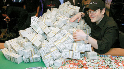 [사진] 포커 월드시리즈 우승 … 115억원 돈벼락