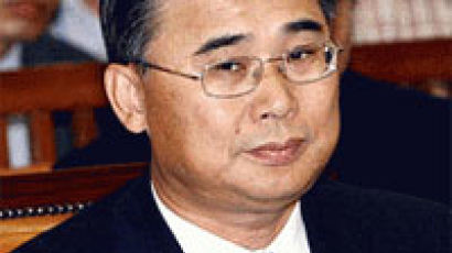김용갑 의원 "이 장관은 주몽에 나오는 세작"
