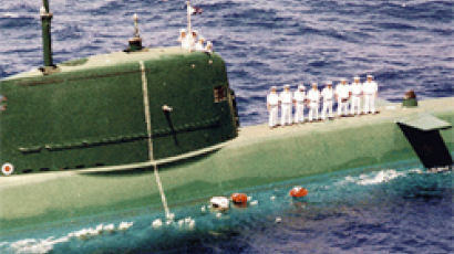핵무기 탑재 가능한 잠수함 이스라엘, 2척 또 사들여