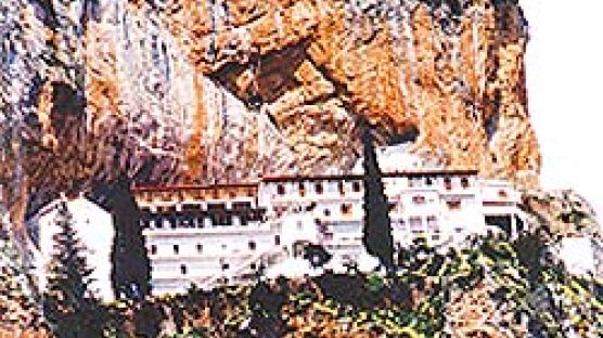 700년 된 '성모 마리아' 성화 도난…30m 절벽 타고 침입해