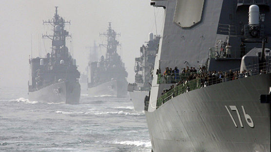 [사진] 일본 함정 47대의 위용