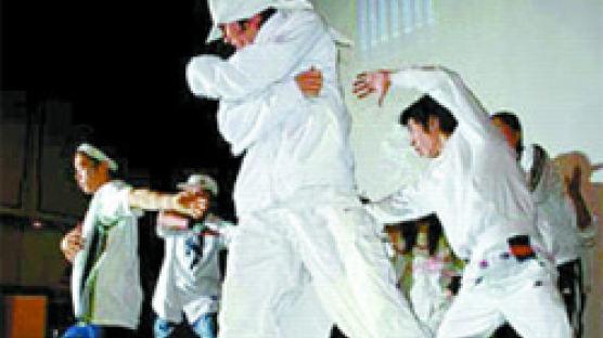 비보이 2007년엔 글·로·벌·춤·판