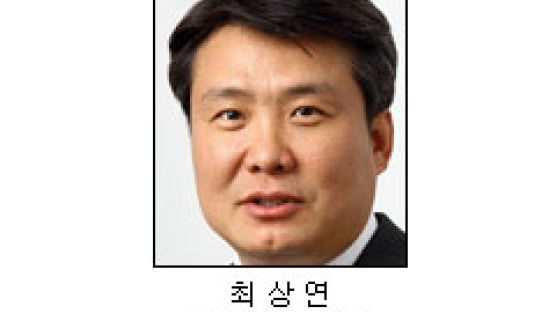 [취재일기] 누워서 침 뱉기 논란