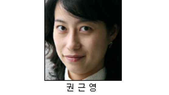 [취재일기] 인문학 교수 '위기 불감증'