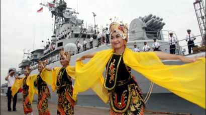 [사진] 중국 구축함, 인도네시아 방문