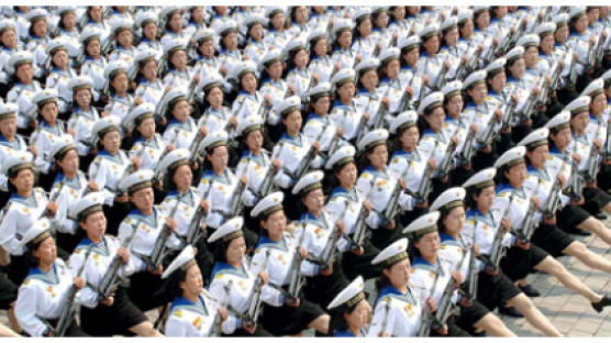 '노쇠한 북한 군부' 70~80대 '혁명 1세대' 요지부동