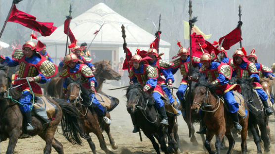 [사진] 중국 고대 전투 재현