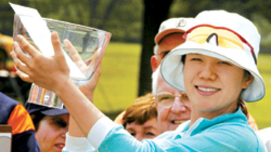 공주 김영 '여왕 됐어요'… LPGA 도전 103번째 만에 성공