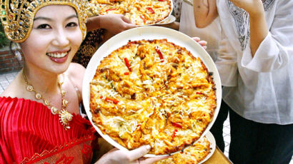 [사진] 군침 도는 태국풍 피자
