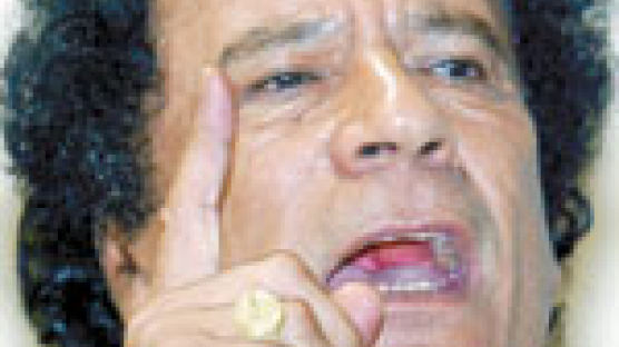 카다피, 서방에 진 '빚' 청산