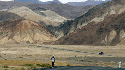 지구상에서 가장 힘든 달리기… 미국 '배드워터 마라톤' 열려
