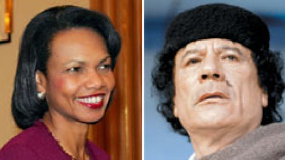 미 국무장관 54년 만에 리비아 방문…'20년 적' 카다피 동반자 인정