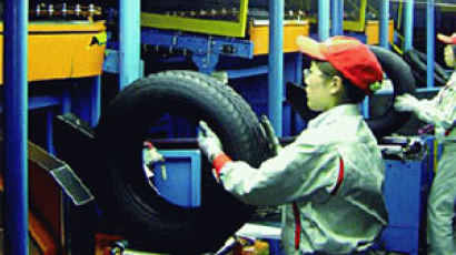 세계 1위 타이어 ‘브리지스톤’ 심장부 도쿄 공장 가보니