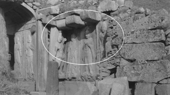 석굴암 '원형의 비밀' 풀리나 … 1913년 해체공사 사진 공개