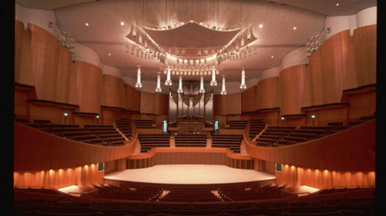 [세계 공연장 순례] 삿포로 콘서트홀 ‘키타라’