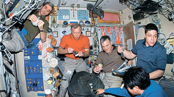 [사진] 우주인들의 식사