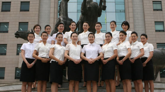 [사진] “중국 동방항공에 취업했어요”
