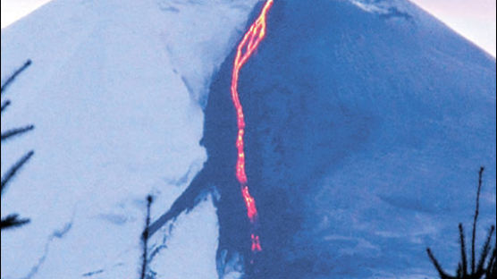 [사진] 칠레 ‘야이마 화산’ 용암 분출