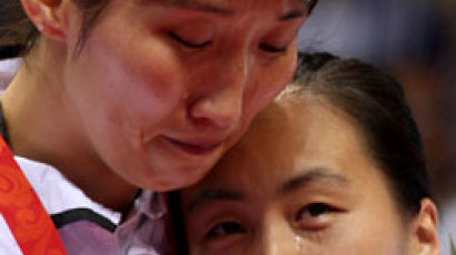 ‘발목 투혼’ 이경원 “중국 텃세에 굉장히 실망”