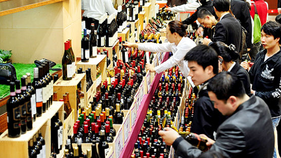 [사진] 와인 900여 종 10만 병 방출