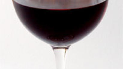 와인 적당히 마시면 심장병에 좋은 이유는?