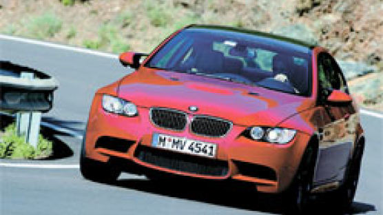 [타봤습니다] BMW M3, 쿠페정교한 코너링 … 스포츠카의 ‘이상’
