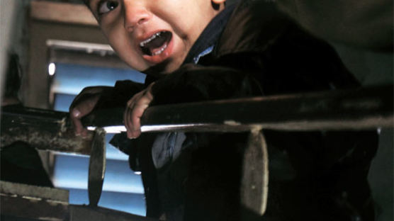 [사진] 팔레스타인 소년의 눈물