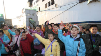 [사진] 수학여행 온 중국 학생들