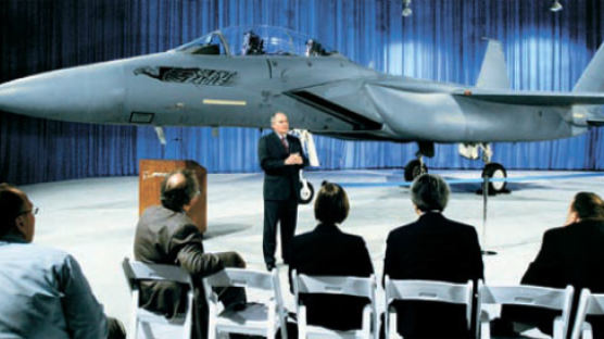 “한국 공급할 F - 15기, 스텔스 적용 가능”