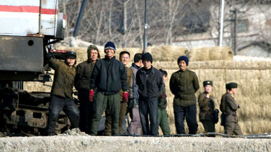 [사진] 북한 신의주 주민들