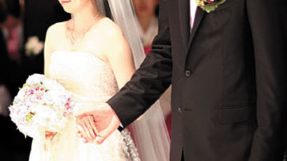[사진] 서장훈·오정연 커플 결혼