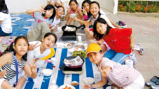 [사진] 천안용소초등학교 ‘준거집단 뒤뜰야영’