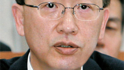 현인택 장관 “북한, 의도 갖고 방류”