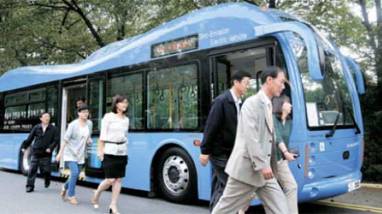 [사진] 남산 순환로 운행할 전기버스