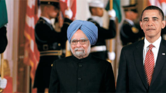 [사진] 오바마 취임 후 첫 국빈 방문한 싱 인도 총리