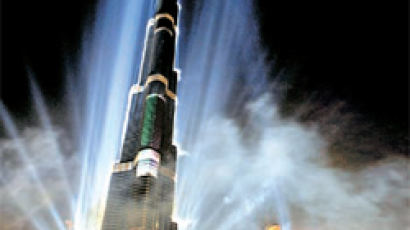 세계에서 제일 높은 건물, 부르즈 두바이 → 부르즈 칼리파