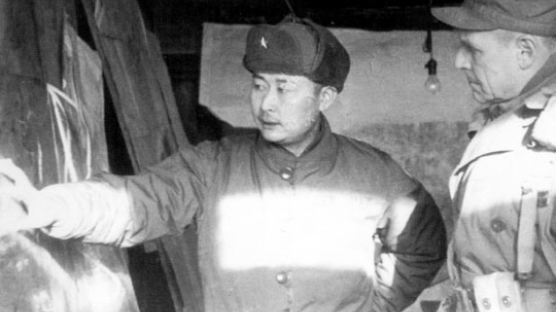 [6·25 전쟁 60년] 적유령 산맥의 중공군 (29) 낙하산 공격부대 지휘관 리지웨이