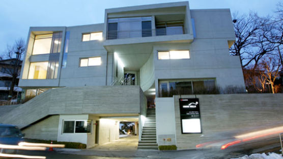 이야기가 있는 집 김준성 작 - 서울 평창동‘미메시스 아트 하우스’