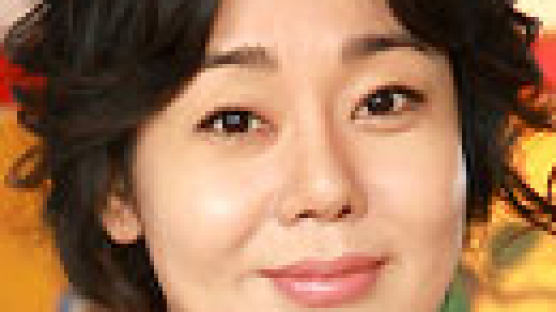 ‘로스트’ 출연 배우 김윤진씨 하와이서 영화제작자와 결혼