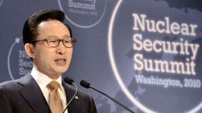 후진타오 “선제 핵공격 않겠다” … ‘핵 없는 세상’ 동참
