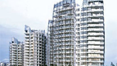 [브리핑] 쌍용건설, 싱가포르 친환경 아파트 준공 外