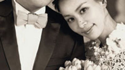 장동건·고소영 커플 “결혼사진 미리 보세요”