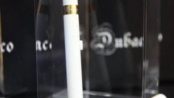 뜨고있는 전자담배, 듀바코 소비자들에게 큰 인기.