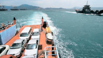 대만해협 ‘새 홍콩’이 달려온다
