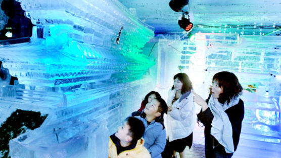 [사진] 얼음으로 만든 숭례문