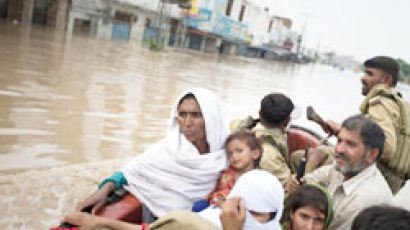 파키스탄 대홍수 사망 1100여 명